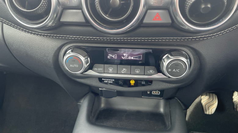 Nissan Juke 1.0 DiG-T 114 N-Connecta 5dr Petrol Hatchback